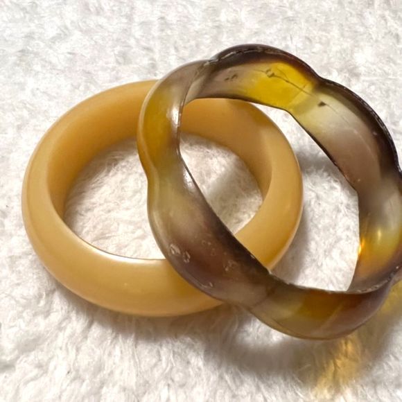 Lot of 2 Chunky Brown & Beige Bangle Fashion Bracelets - Picture 2 of 7